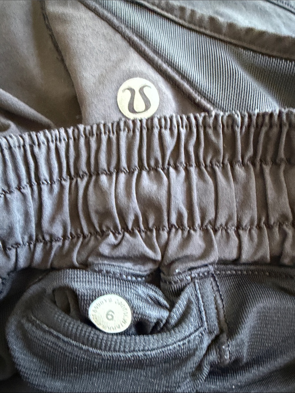lululemon athletica Women's high Black Athletic Shorts size 6 - Picture 2 of 6